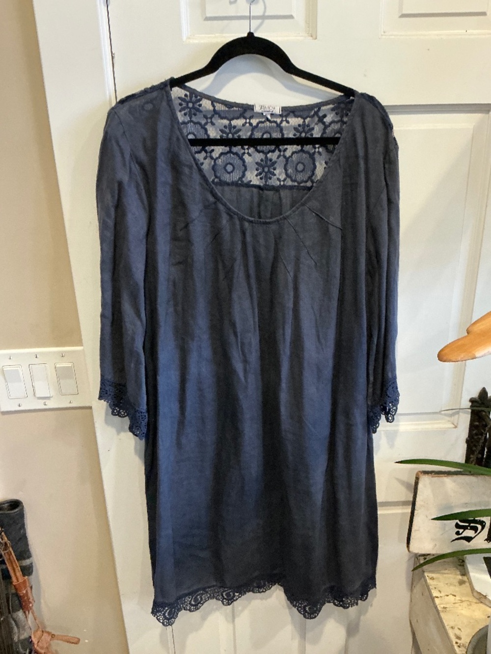 Stella Rosa gorgeous tunic with lace!  And 100% linen! Rare 4x size!